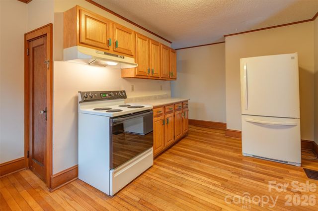 103 S Main Street, Weaverville, NC 28787