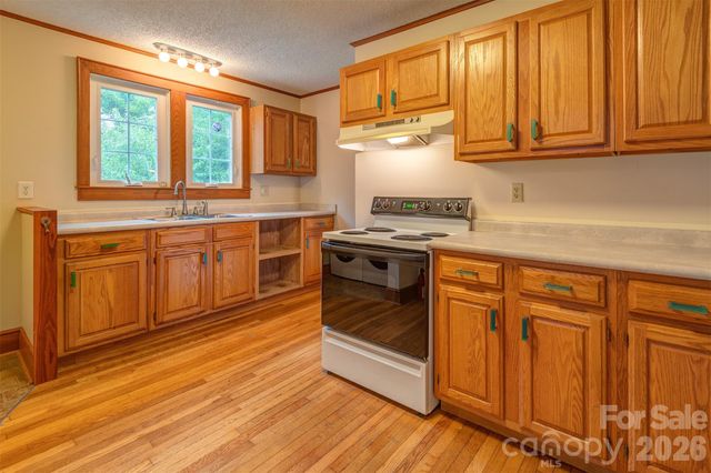 103 S Main Street, Weaverville, NC 28787