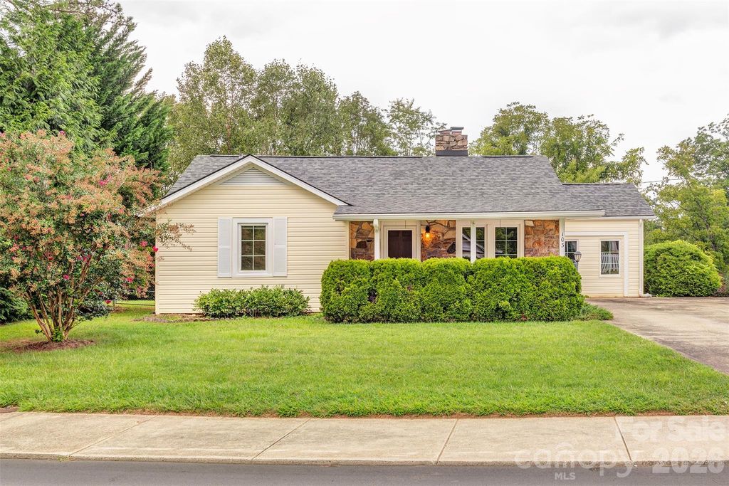 103 S Main Street, Weaverville, NC 28787