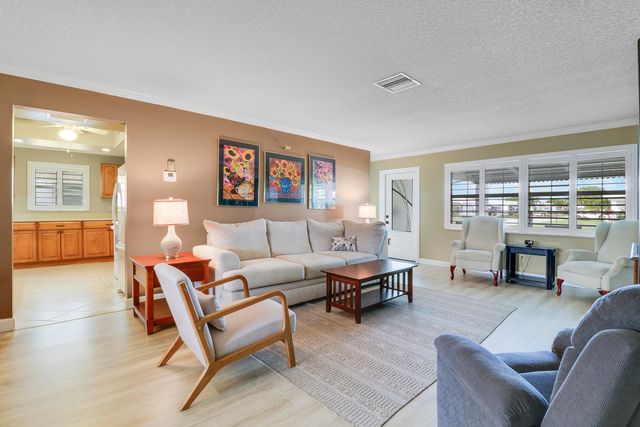 814 SW 5th Avenue, Boynton Beach, FL 33426