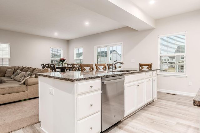 8435 Graystone Drive, Pickerington, OH 43147