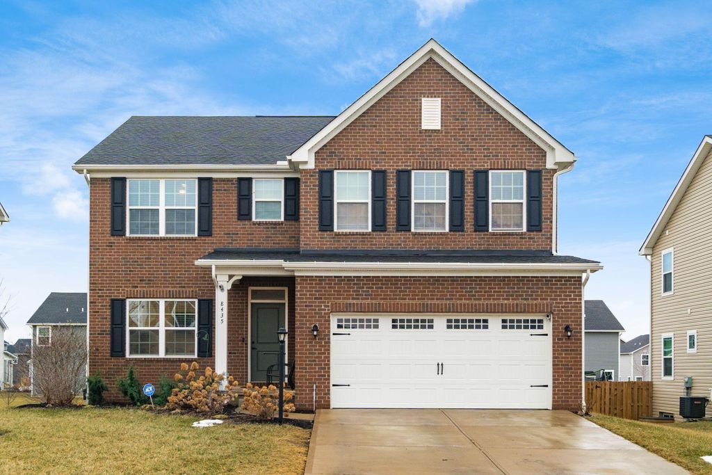 8435 Graystone Drive, Pickerington, OH 43147
