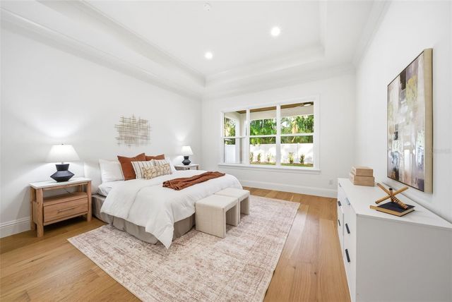 2215 AMHERST AVENUE, Orlando, FL 32804