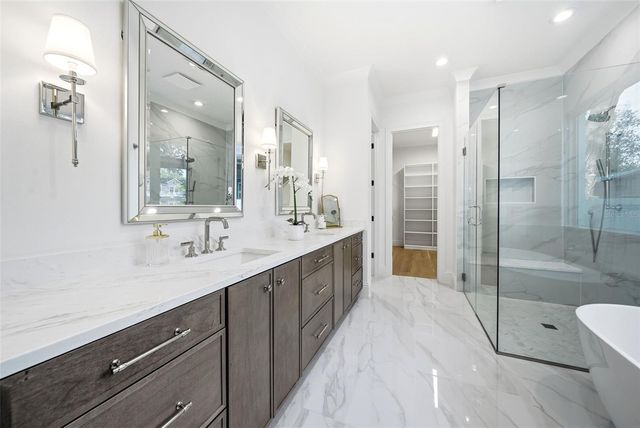 2215 AMHERST AVENUE, Orlando, FL 32804