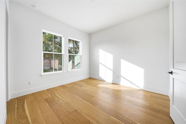 2215 AMHERST AVENUE, Orlando, FL 32804