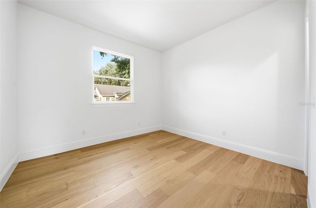 2215 AMHERST AVENUE, Orlando, FL 32804