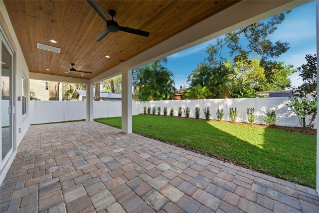 2215 AMHERST AVENUE, Orlando, FL 32804