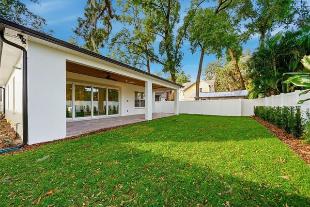 2215 AMHERST AVENUE, Orlando, FL 32804