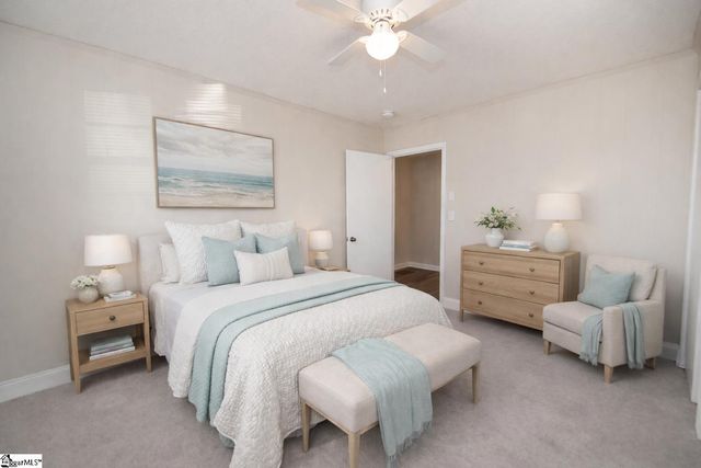 106 Cloverdale Drive, Boiling Springs, SC 29316