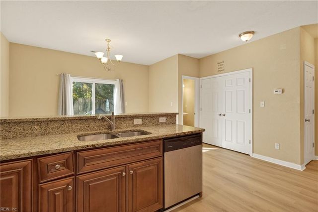 313 Woodruff ST, Suffolk, VA 23434