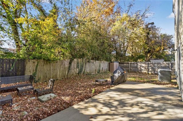 313 Woodruff ST, Suffolk, VA 23434