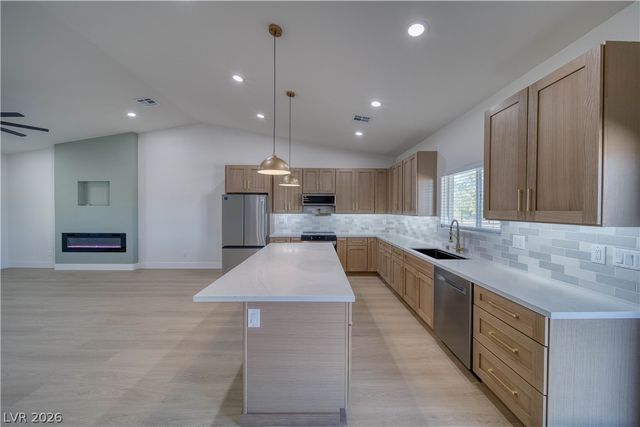 2520 South Yakima Avenue, Pahrump, NV 89048