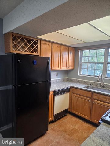 101 PROSPERITY AVE SE #A, Leesburg, VA 20175