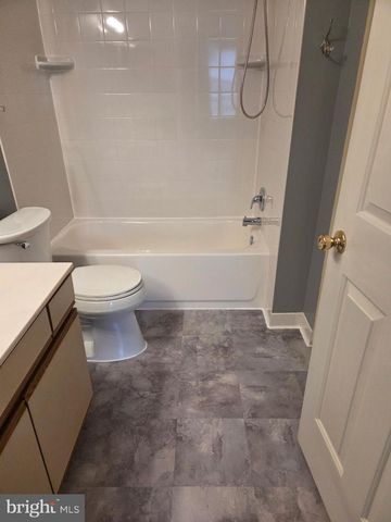 101 PROSPERITY AVE SE #A, Leesburg, VA 20175