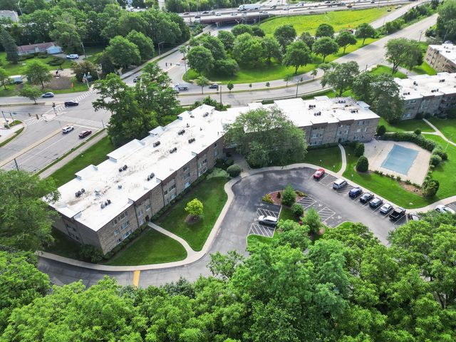 2600 Brookwood Way 314, Rolling Meadows, IL 60008