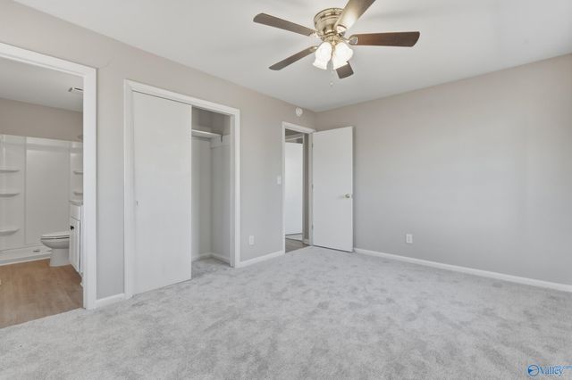 301 Holloway Street NW, Hartselle, AL 35640