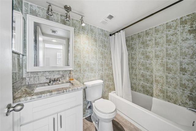 5040 TERRACE PALMS CIRCLE 102, Tampa, FL 33617