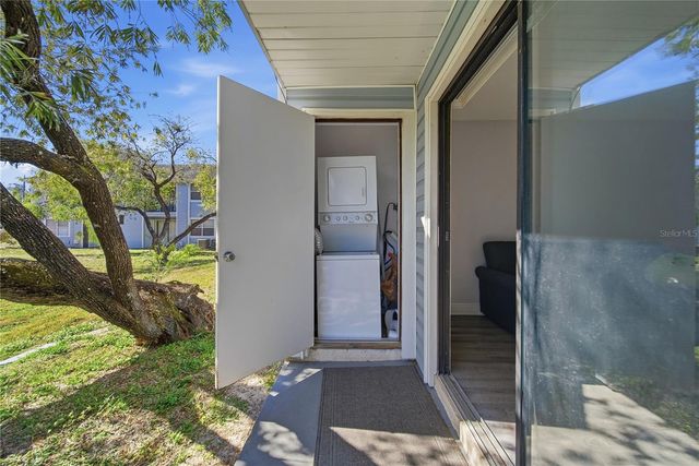 5040 TERRACE PALMS CIRCLE 102, Tampa, FL 33617