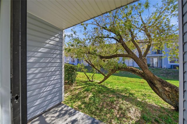 5040 TERRACE PALMS CIRCLE 102, Tampa, FL 33617