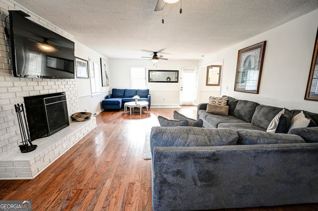 105 Garden Hills Drive, Calhoun, GA 30701