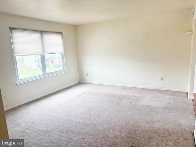 4535 WINDING BROOK DR, Bensalem, PA 19020