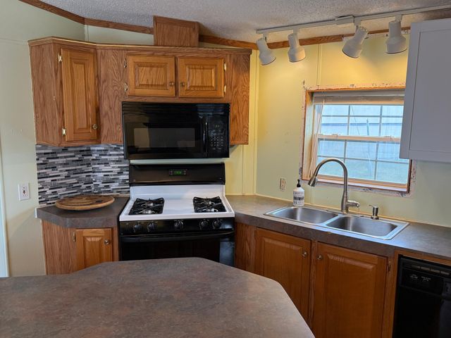 1341 104th Lane NE, Blaine, MN 55434