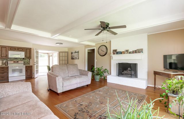 3519 Chenoweth Run Rd, Louisville, KY 40299