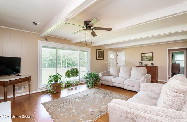 3519 Chenoweth Run Rd, Louisville, KY 40299