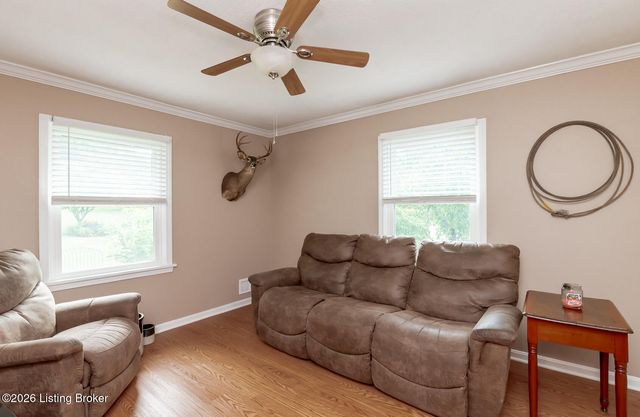 3519 Chenoweth Run Rd, Louisville, KY 40299