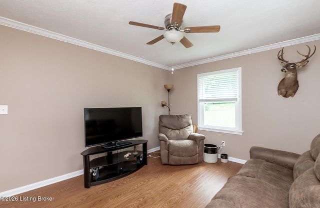 3519 Chenoweth Run Rd, Louisville, KY 40299
