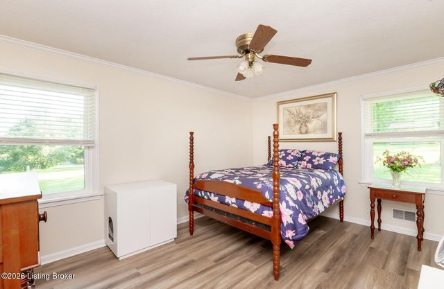 3519 Chenoweth Run Rd, Louisville, KY 40299