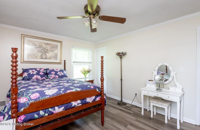 3519 Chenoweth Run Rd, Louisville, KY 40299