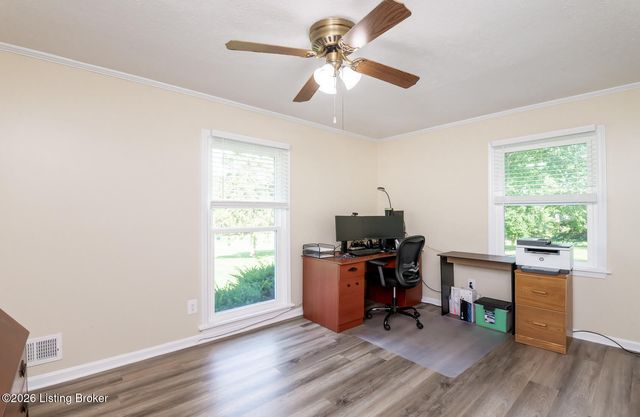 3519 Chenoweth Run Rd, Louisville, KY 40299