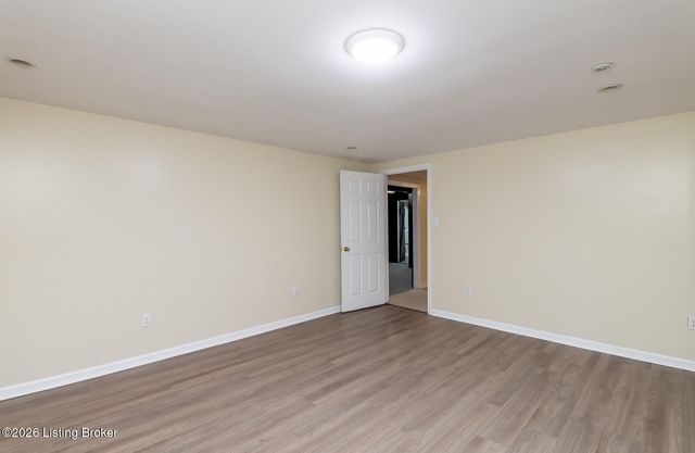 3519 Chenoweth Run Rd, Louisville, KY 40299
