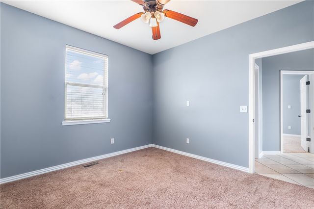 13449 Loyle Lane, Gravette, AR 72736