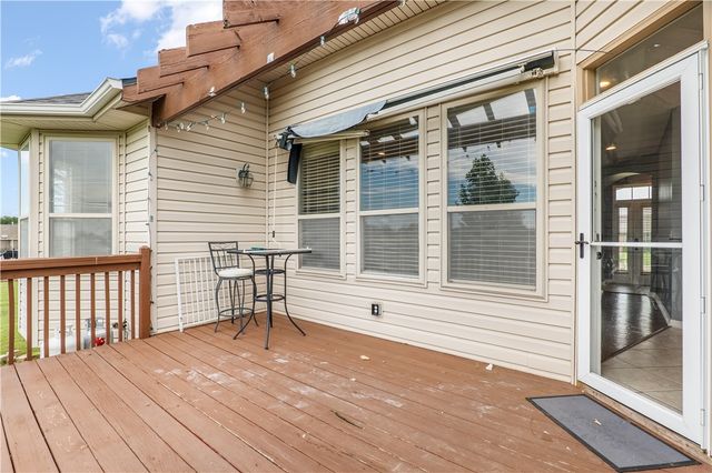 13449 Loyle Lane, Gravette, AR 72736