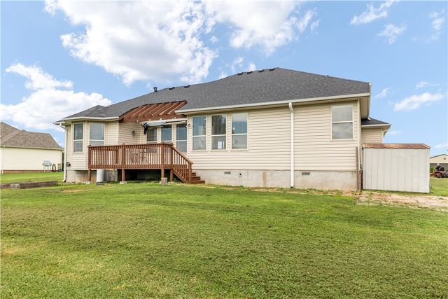 13449 Loyle Lane, Gravette, AR 72736