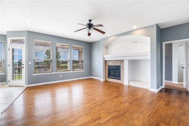 13449 Loyle Lane, Gravette, AR 72736