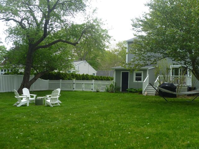 6 Sunset Lane, Clinton, CT 06413