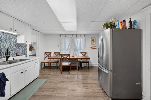314 N Washington Avenue, Lacona, IA 50139