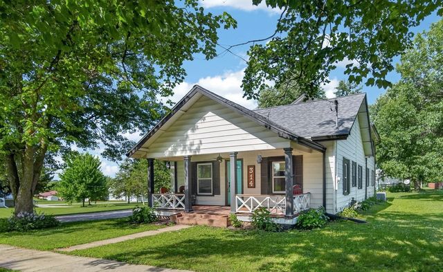 314 N Washington Avenue, Lacona, IA 50139