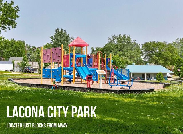 314 N Washington Avenue, Lacona, IA 50139