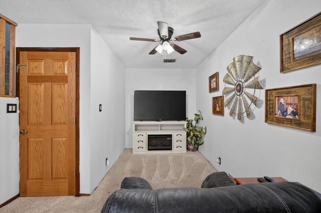 314 N Washington Avenue, Lacona, IA 50139