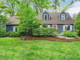 3904 Earlston Road, Downers Grove, IL 60515
