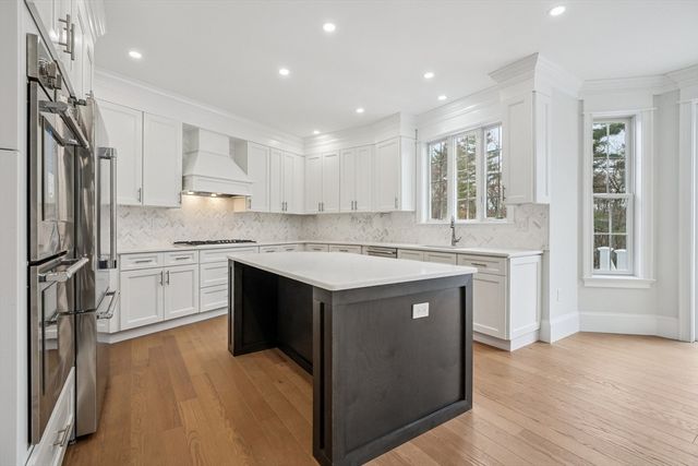 5 Singletary Way, Hopkinton, MA 01748