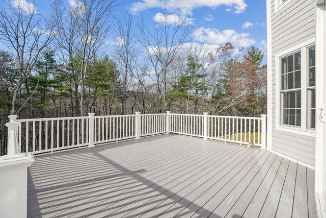 5 Singletary Way, Hopkinton, MA 01748