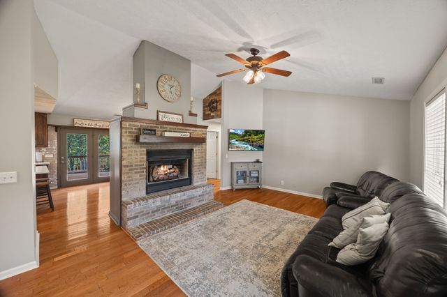 280 Hailey Ridge Ln, Gainesboro, TN 38562