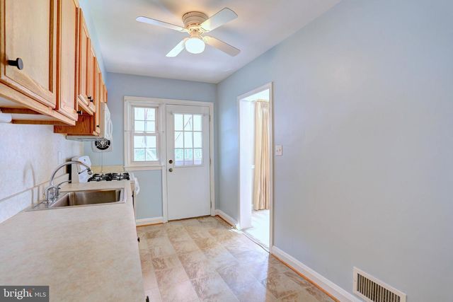 831 BOSLEY AVE, Baltimore, MD 21204