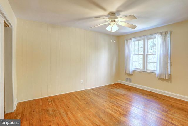 831 BOSLEY AVE, Baltimore, MD 21204