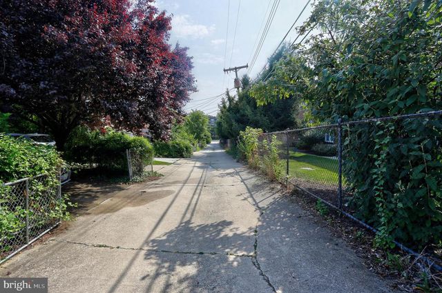 831 BOSLEY AVE, Baltimore, MD 21204